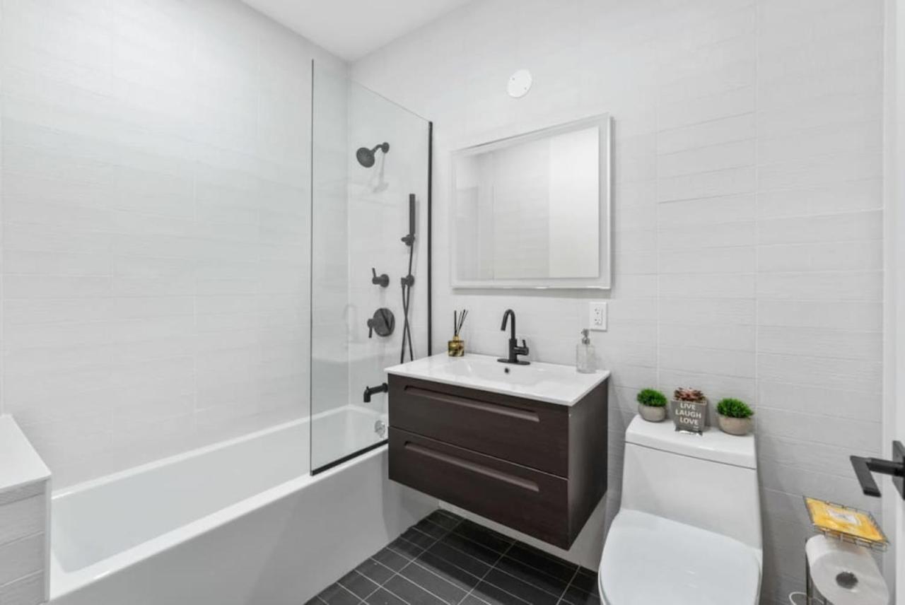 Top Notch 2Br Suite Minutes To Central Park New York Buitenkant foto